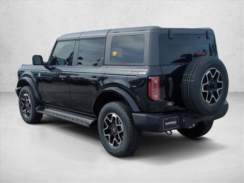New 2026 Ford Bronco Outer Banks AWD/4WD image 9