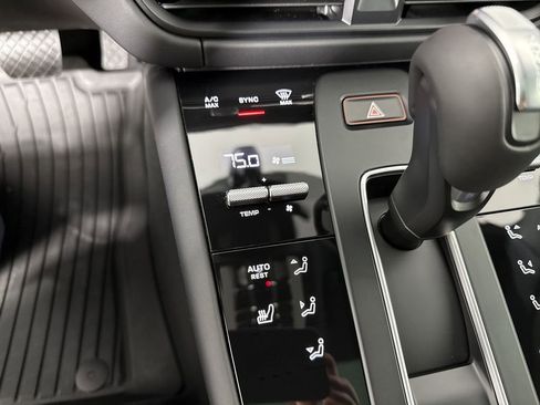 New 2026 Porsche Macan GTS AWD/4WD image 31