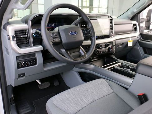 New 2026 Ford F250 XLT w/ XLT Premium Package image 19