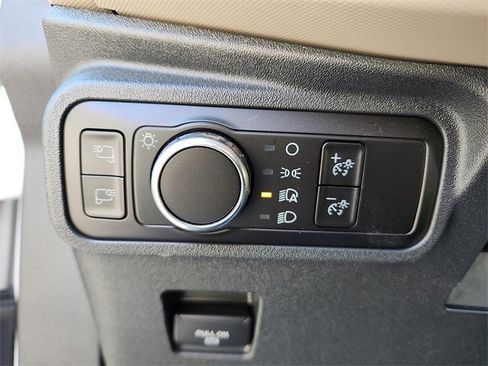 Used 2023 Ford Bronco Wildtrak image 26