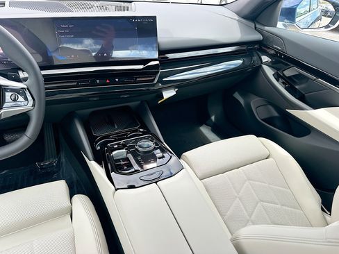 New 2026 BMW 530i w/ Premium Package image 18