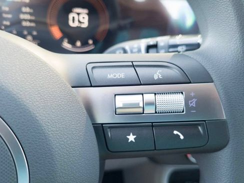 New 2027 Hyundai Kona SE FWD image 25