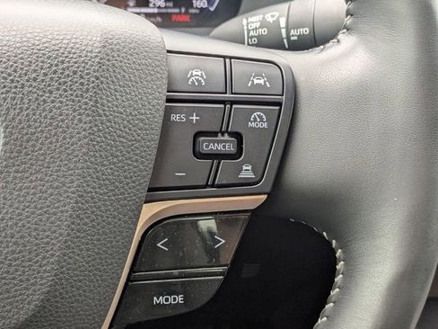 Used 2024 Toyota Crown Limited w/ Advanced Technology Package image 32