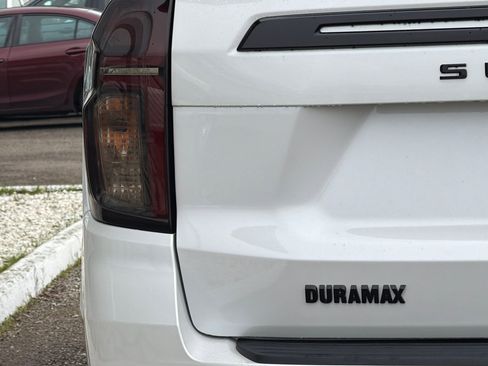 Used 2022 Chevrolet Suburban RST w/ Luxury Package image 8