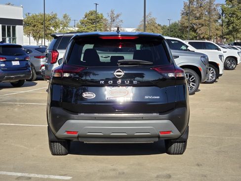 Used 2023 Nissan Rogue SV AWD/4WD image 6