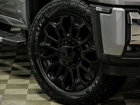 New 2026 GMC Sierra 2500 Denali w/ Denali Reserve Package image 3