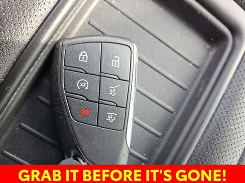 Used 2021 GMC Yukon SLT image 17