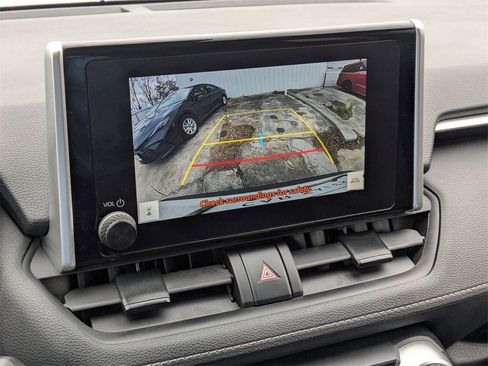 Used 2025 Toyota RAV4 LE image 20