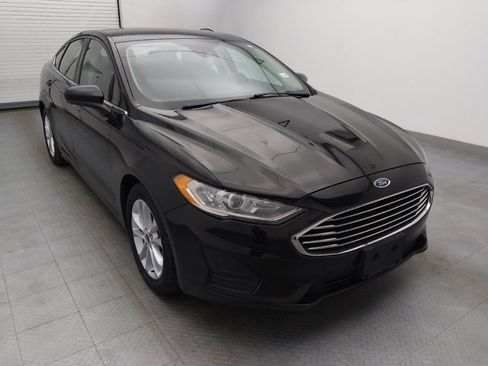 Used 2019 Ford Fusion SE image 13