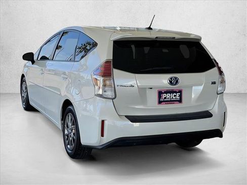 Used 2017 Toyota Prius V Four w/ Carpet Mat Package image 3