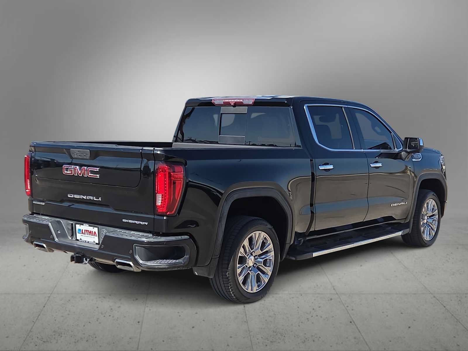 Used 2020 GMC Sierra 1500 Denali RWD image 8