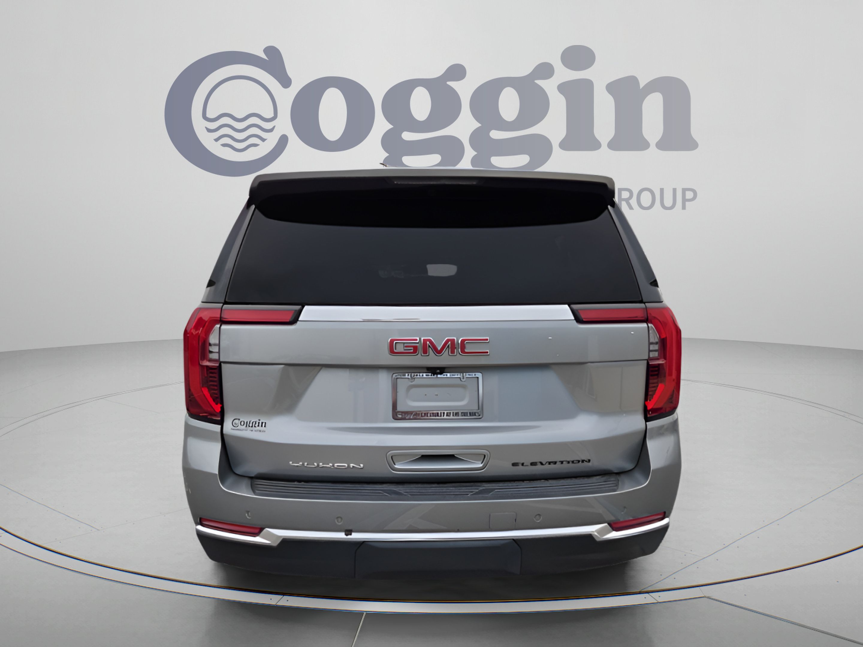 Used 2025 GMC Yukon XL Elevation AWD/4WD image 4