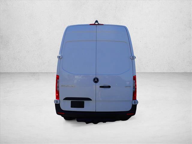 Used 2023 Mercedes-Benz Sprinter 1500 image 3