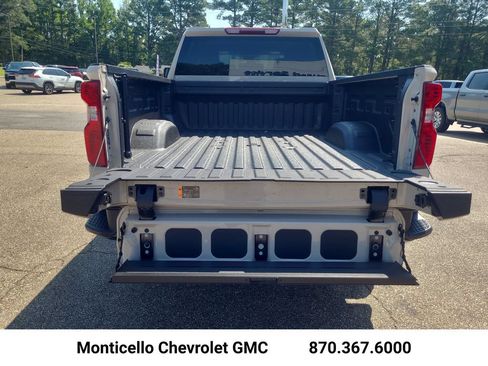 New 2026 Chevrolet Silverado 2500 Custom w/ Custom Value Package AWD/4WD image 10