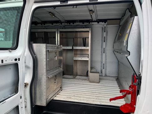 Used 2016 Chevrolet Express 2500 2500 3dr Cargo Van image 12