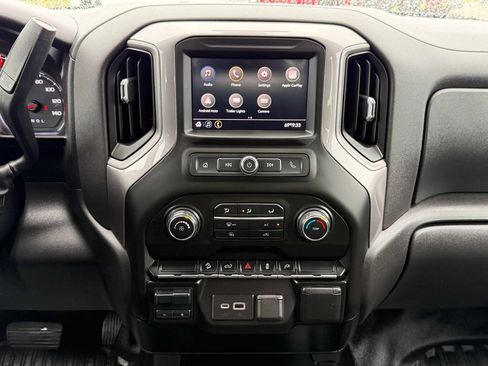 Used 2021 Chevrolet Silverado 1500 W/T w/ Z71 Off-Road Package AWD/4WD image 24