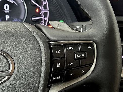 Certified 2022 Lexus ES 300h w/ Premium Package image 25