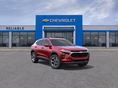 New 2026 Chevrolet Trax LT w/ Driver Confidence Package FWD image 1