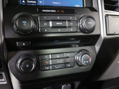 Used 2018 Ford F150 XLT w/ Equipment Group 302A Luxury AWD/4WD image 37