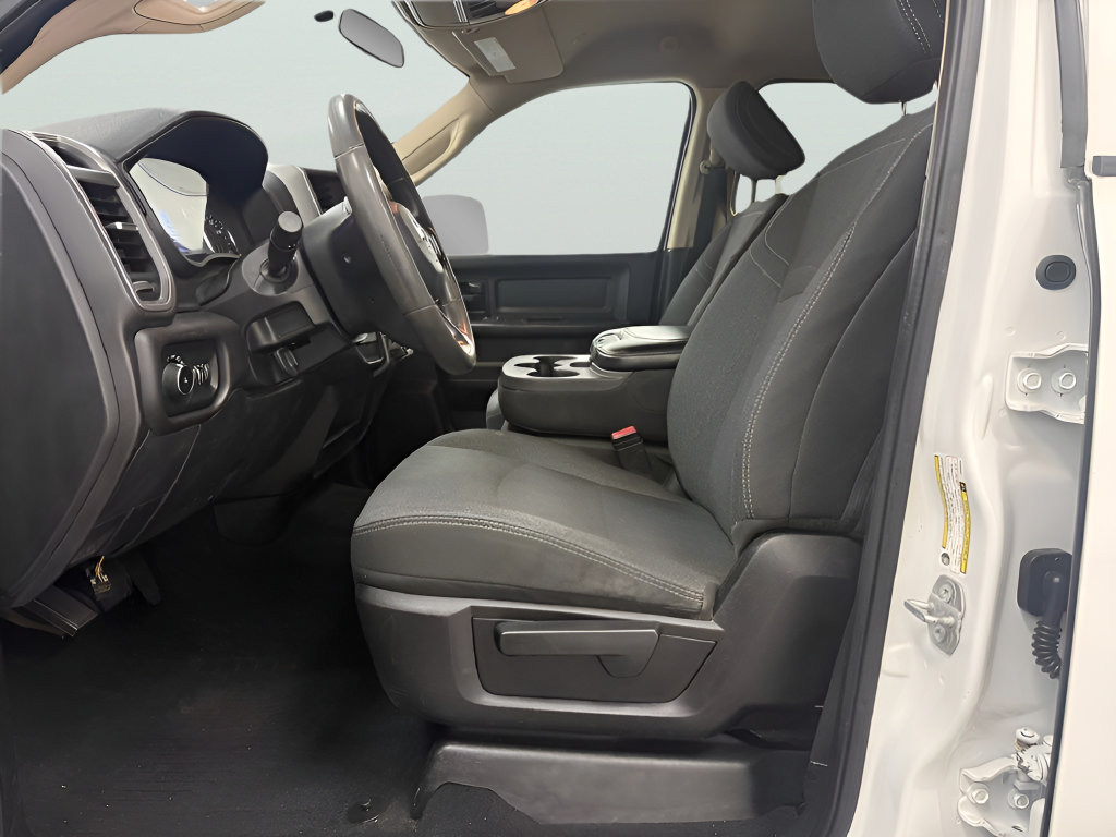 Used 2020 RAM 3500 Tradesman AWD/4WD image 12
