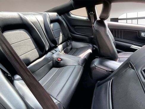 Used 2020 Ford Mustang Premium image 28