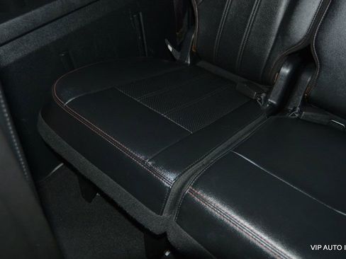 Used 2019 Dodge Grand Caravan GT image 31