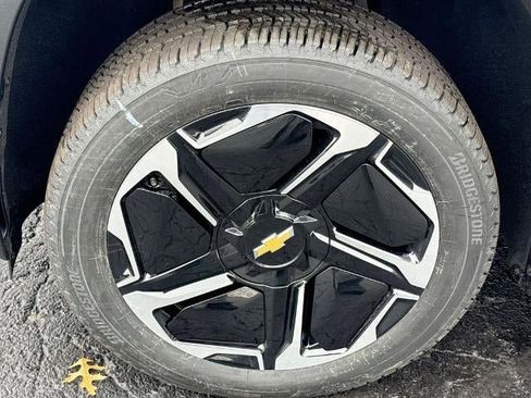 New 2026 Chevrolet Silverado EV LT image 33