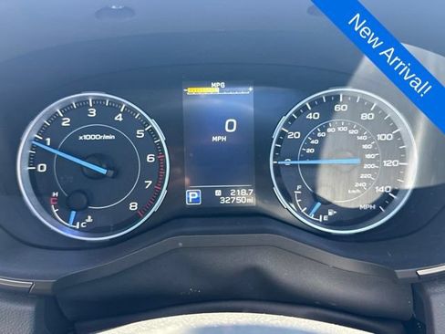 Used 2022 Subaru Ascent Touring AWD/4WD image 12