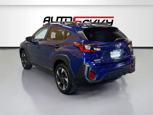 Used 2025 Subaru Crosstrek 2.5i Limited AWD/4WD image 5