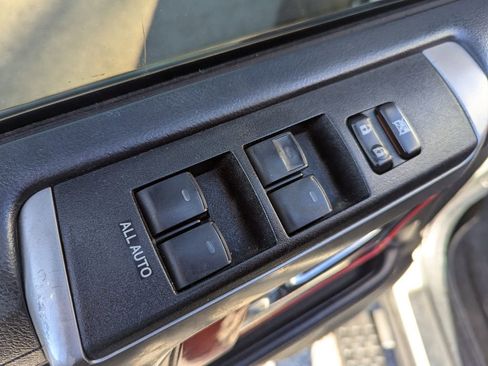 Used 2019 Toyota 4Runner image 15