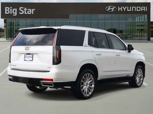 Used 2023 Cadillac Escalade Premium Luxury RWD image 4