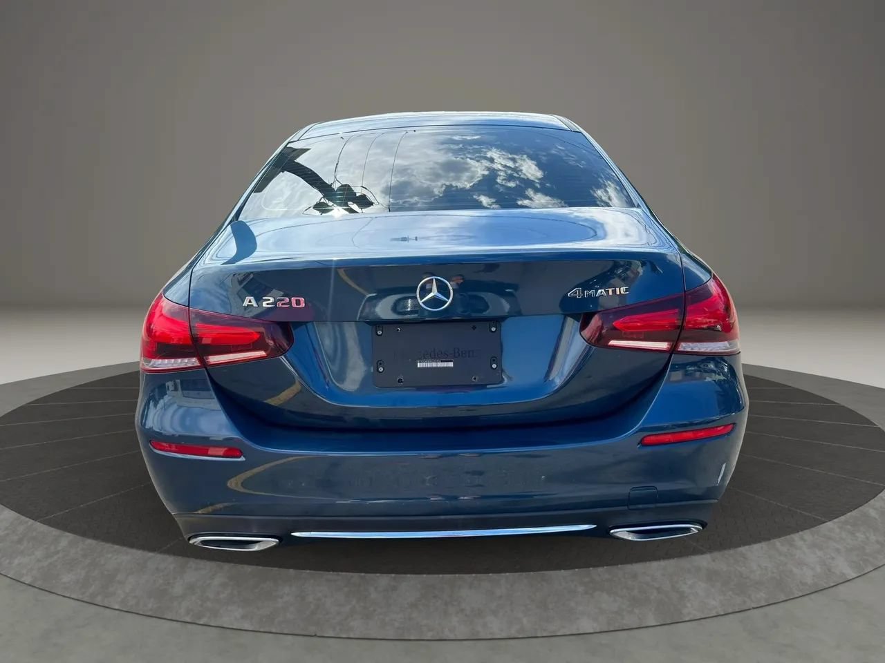 Used 2021 Mercedes-Benz A 220 4MATIC w/ Premium Package image 6
