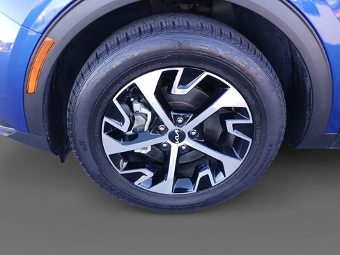 Used 2023 Kia Sportage EX image 15