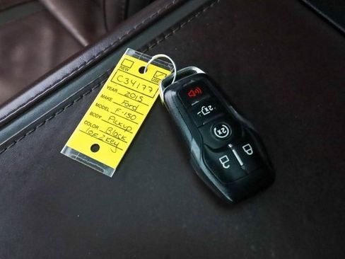 Used 2015 Ford F150 Platinum w/ Technology Package image 11