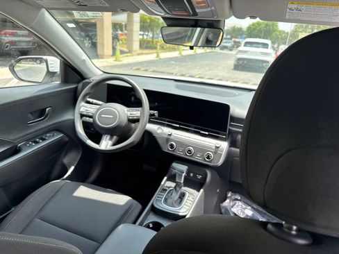 Used 2026 Hyundai Kona SE FWD image 21
