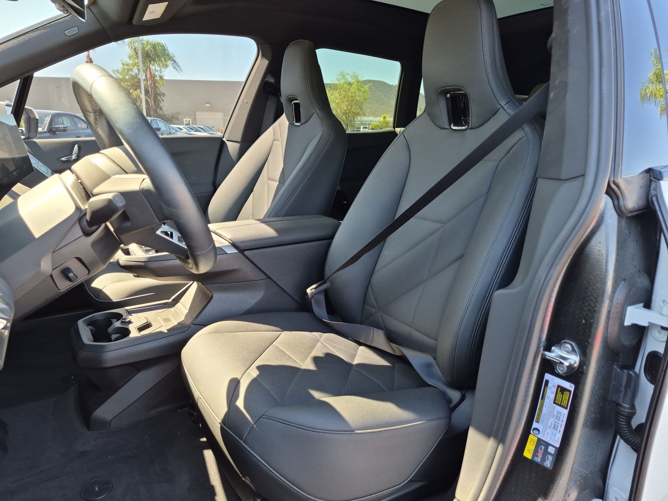 Certified 2025 BMW iX xDrive50 AWD/4WD image 16