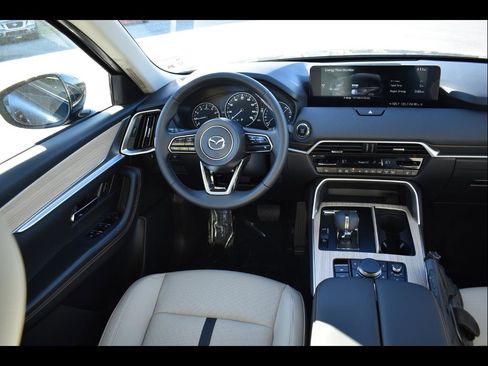 Used 2025 MAZDA CX-90 3.3 Turbo w/ Preferred Package image 4