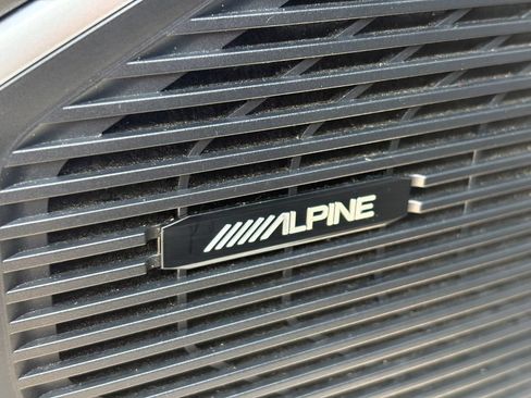 Used 2022 Jeep Wagoneer Series II RWD image 17