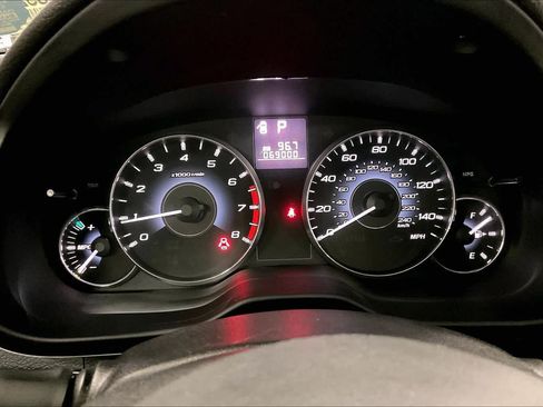 Used 2011 Subaru Legacy 2.5i Premium w/ All-Weather Pkg AWD/4WD image 24
