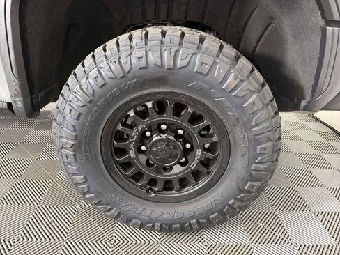 Certified 2024 GMC Sierra 2500 AT4X w/ AT4X AEV Edition image 11