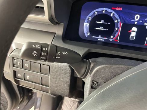 Used 2024 Toyota Tacoma TRD Sport AWD/4WD image 13