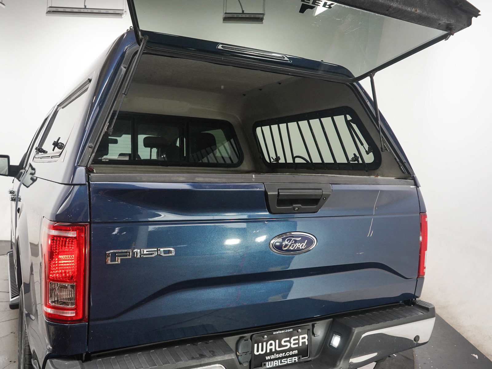 Used 2017 Ford F150 XLT w/ Equipment Group 302A Luxury AWD/4WD image 9