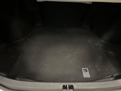 Used 2019 Toyota Camry LE FWD image 14