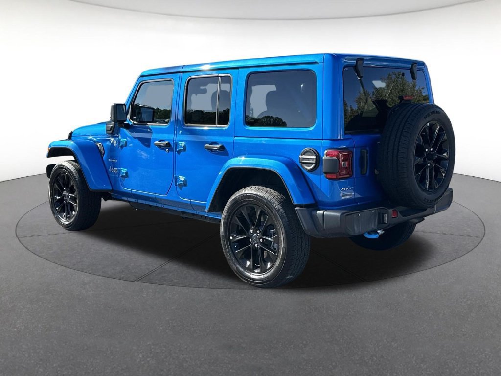 Certified 2024 Jeep Wrangler Unlimited Sahara AWD/4WD image 3