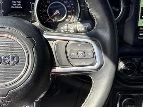 Used 2022 Jeep Wrangler Unlimited Sahara w/ Cold Weather Group image 23
