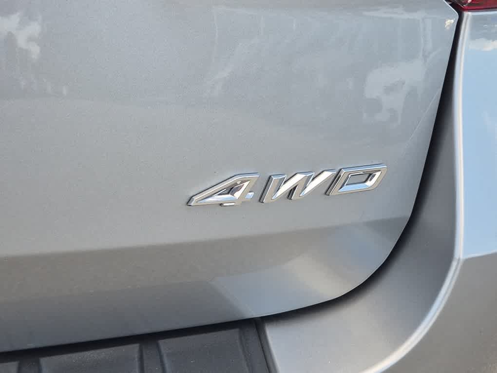Used 2024 Ford Explorer XLT w/ Equipment Group 202A AWD/4WD image 25