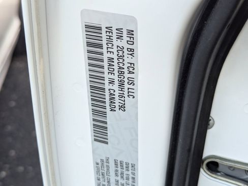 Used 2022 Chrysler 300 S w/ Safetytec Plus Group image 33