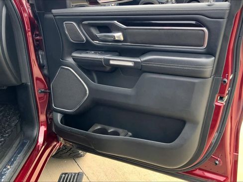 Used 2019 RAM 1500 Laramie AWD/4WD image 23