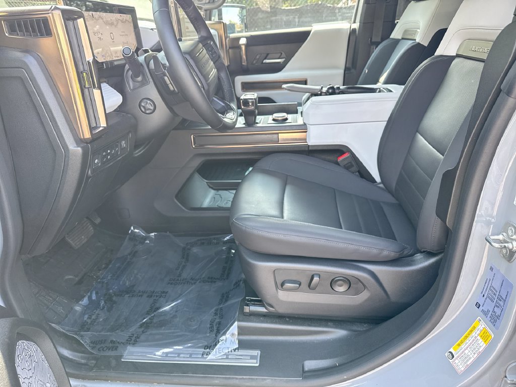 Used 2025 GMC Hummer EV 3X AWD/4WD image 13