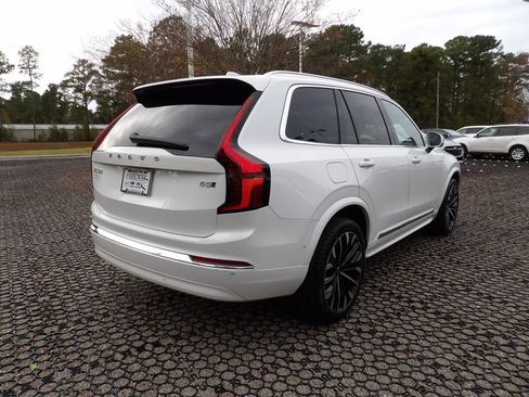 Certified 2025 Volvo XC90 B5 Plus image 7